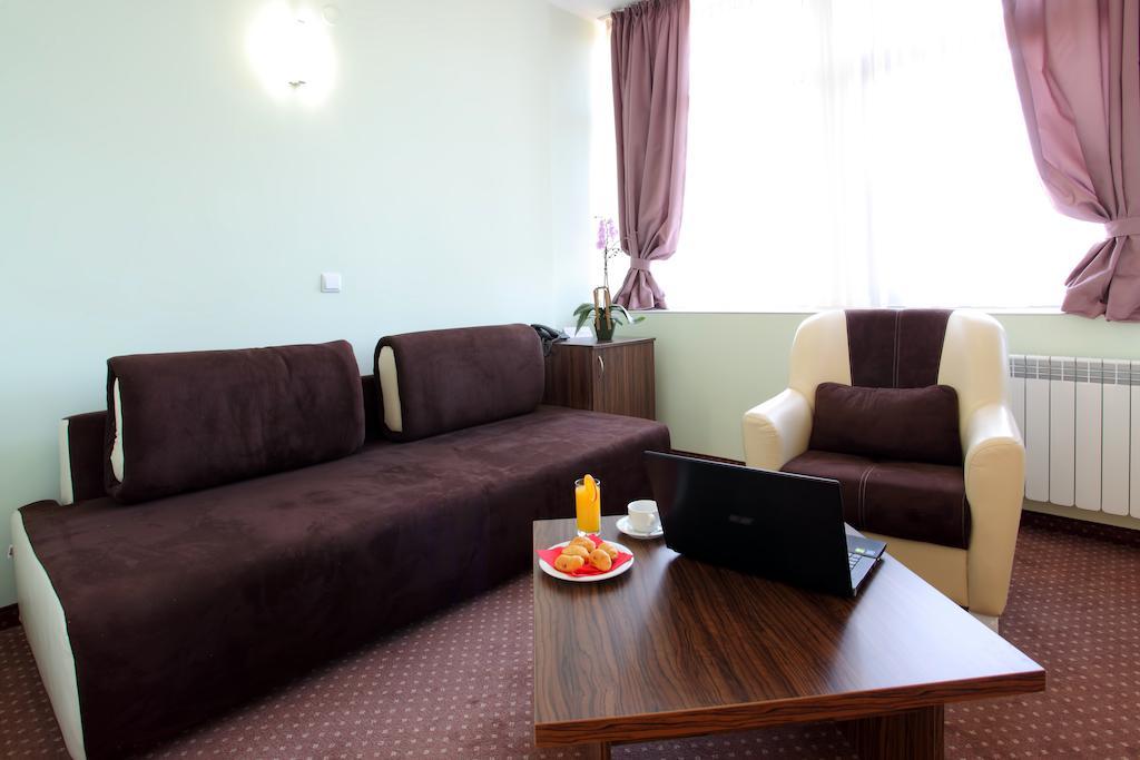 Teodora Palace Hotel ルセ 部屋 写真