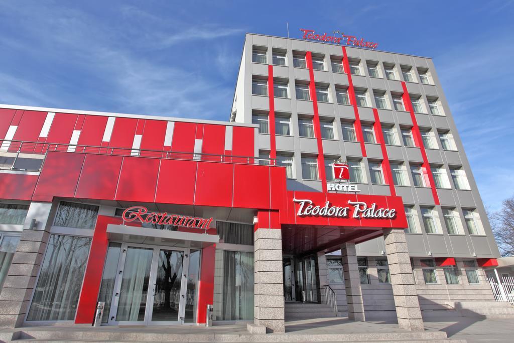 Teodora Palace Hotel ルセ エクステリア 写真